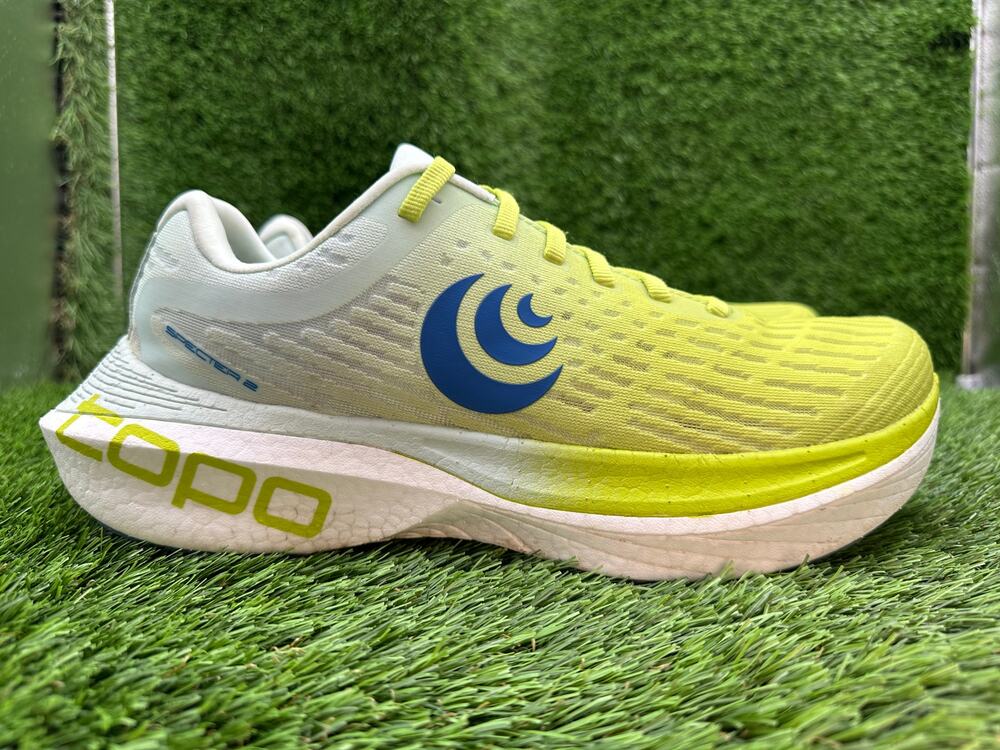 Topo Athletic Specter 2 M075 Athletic Sneaker Mens 10 Green Mesh Training Sports